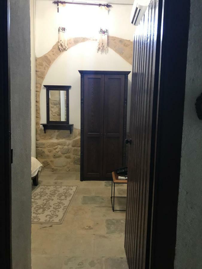 Palm Garden Guest House Никосия Экстерьер фото